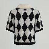 Kurz geschnittener Kurzarmpullover mit Applikation