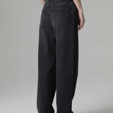 Straight-Fit-Jeans mit Salpa-Detail und Logo auf der Rückseite