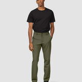 Essential Hose Regular Klee Grün