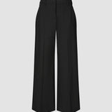 Essential Set lange Weste & weite Hose