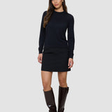 Feinstrick-Pullover mit Rundhalsausschnitt in Schwarz