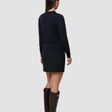 Feinstrick-Pullover mit Rundhalsausschnitt in Schwarz