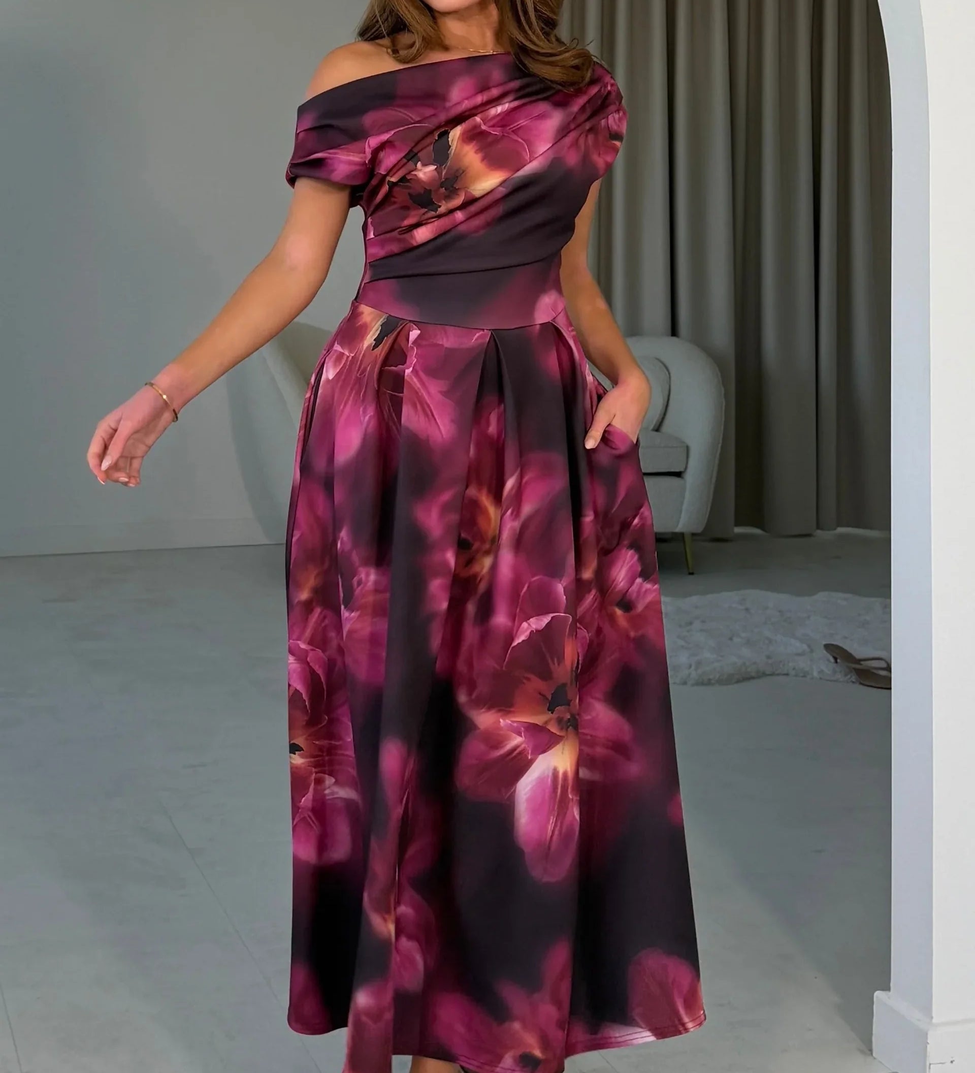 Betty asymmetrisches Blumen-Midikleid