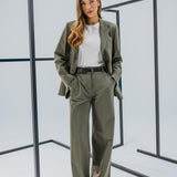 Essential Blazer Dunkeloliv