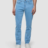 Klassische Slim-Jeans in Hellblau