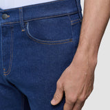 Klassische Slim-Fit-Jeans in Mitternachtsblau