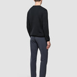 Nahtloser Core-Strickpullover mit Rundhalsausschnitt in Schwarz