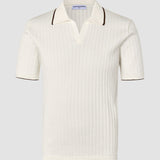 Kurzarm-Strickpoloshirt mit V-Ausschnitt in Weiß