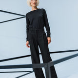 Feinstrick-Pullover mit Rundhalsausschnitt in Schwarz